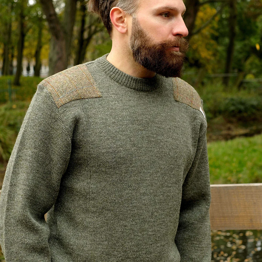 Military style jumper with Harris Tweed shoulder patches in light green - Image 3