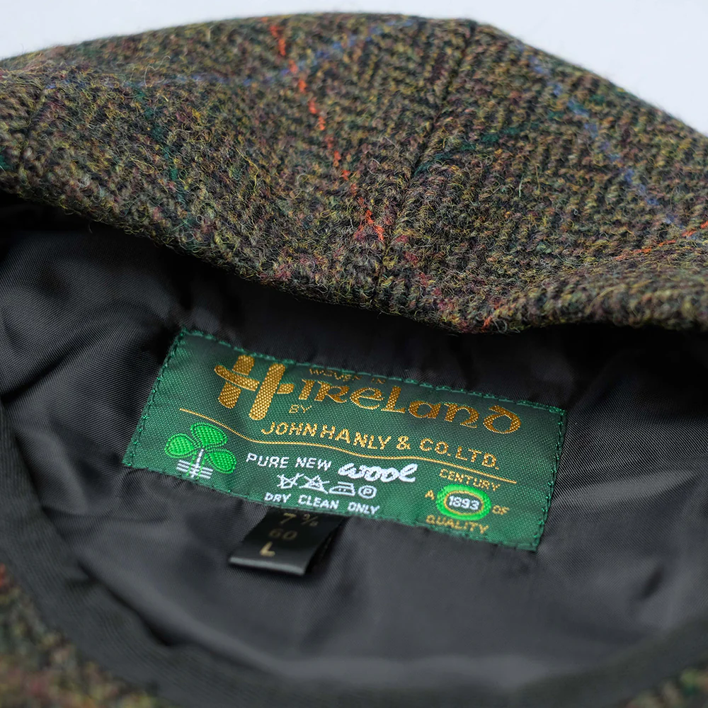 Tweed Flat Cap in green windowpane - Image 5